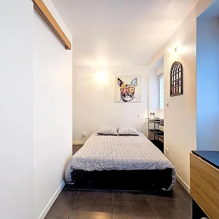 15 Minutes From Disney, Paris Apartmán Le Pin (Paris)